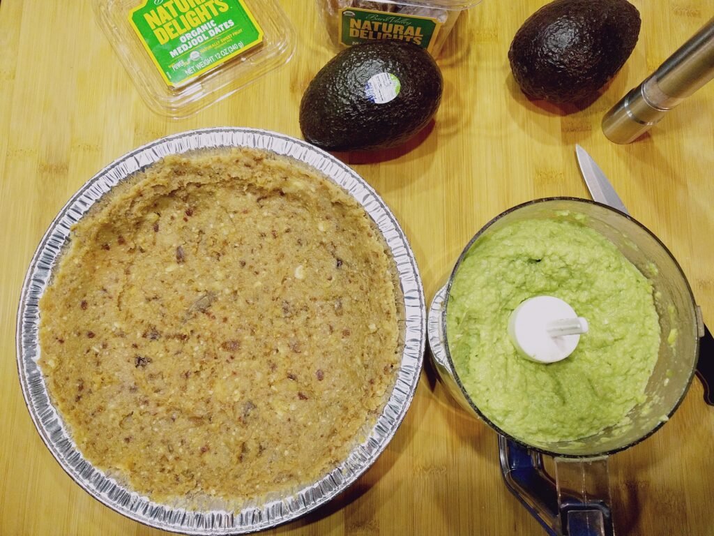 No Bake Vegan Coconut Key Lime Pie Crust with filling