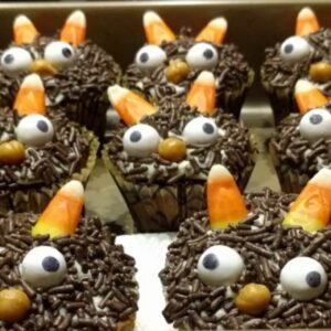 Pumpkin-Caramel-Little-Monster-Halloween-Cupcakes