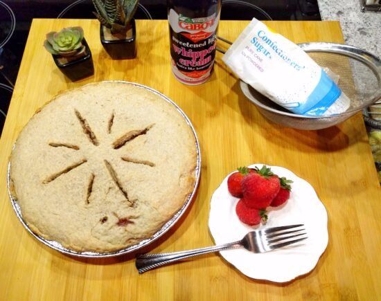Sweet and Spiced Strawberry Pie with Buttery Crust Recipe with confectioner sugar 2